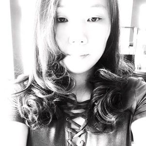 Meet your Posher, Yan